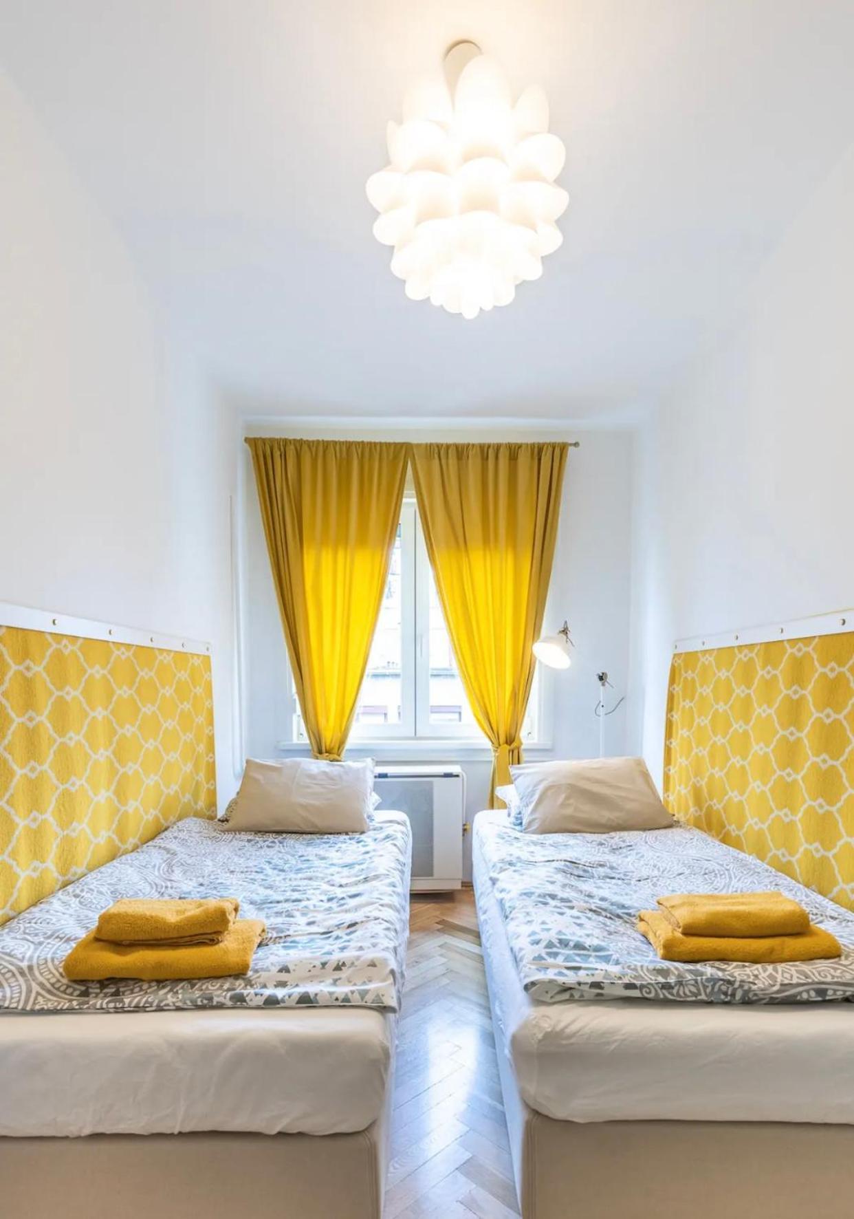Elegant Escape By Buda Castle For Pleasure Seekers Budapest Exterior photo